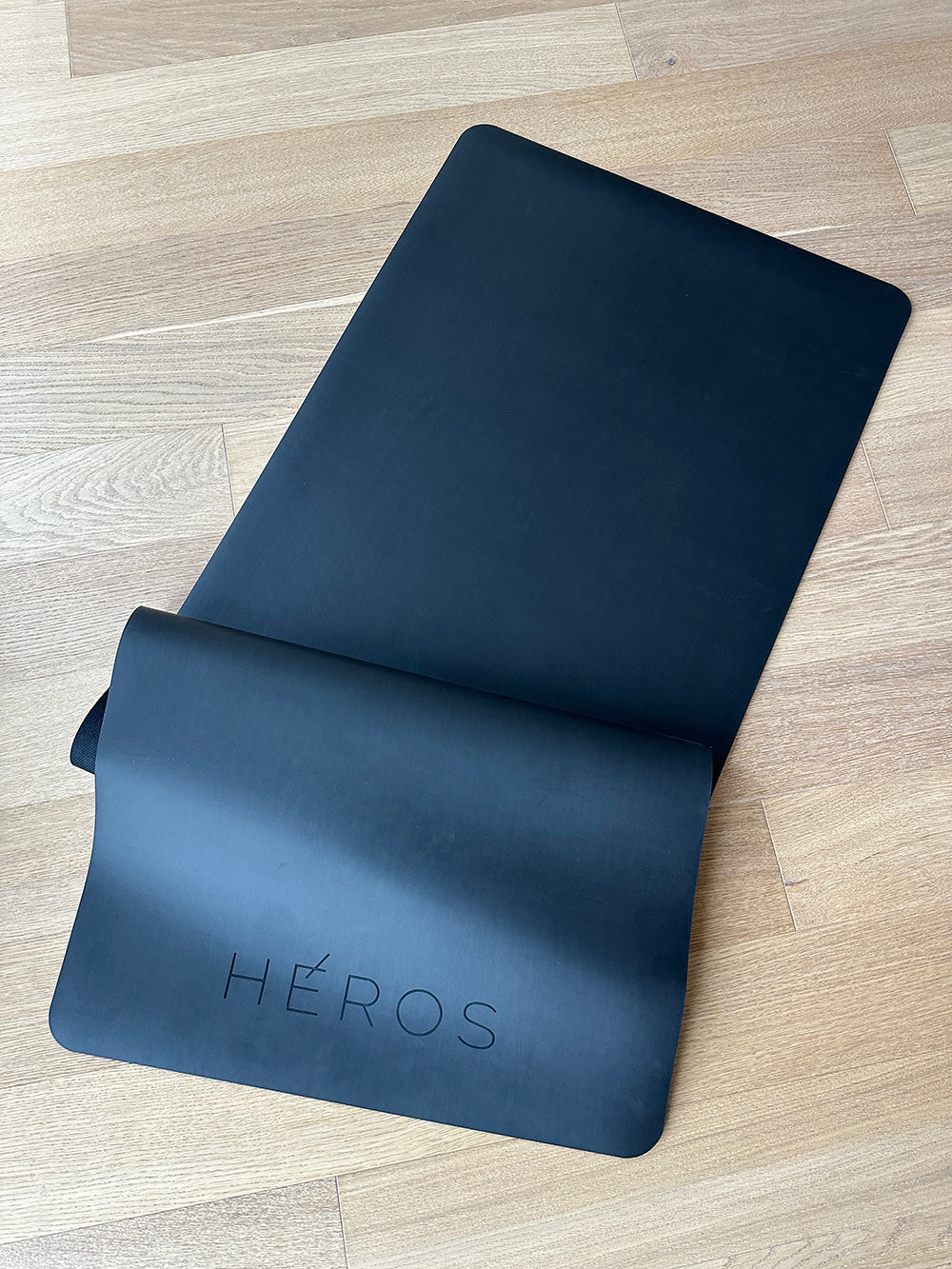 The HÉROS Mat