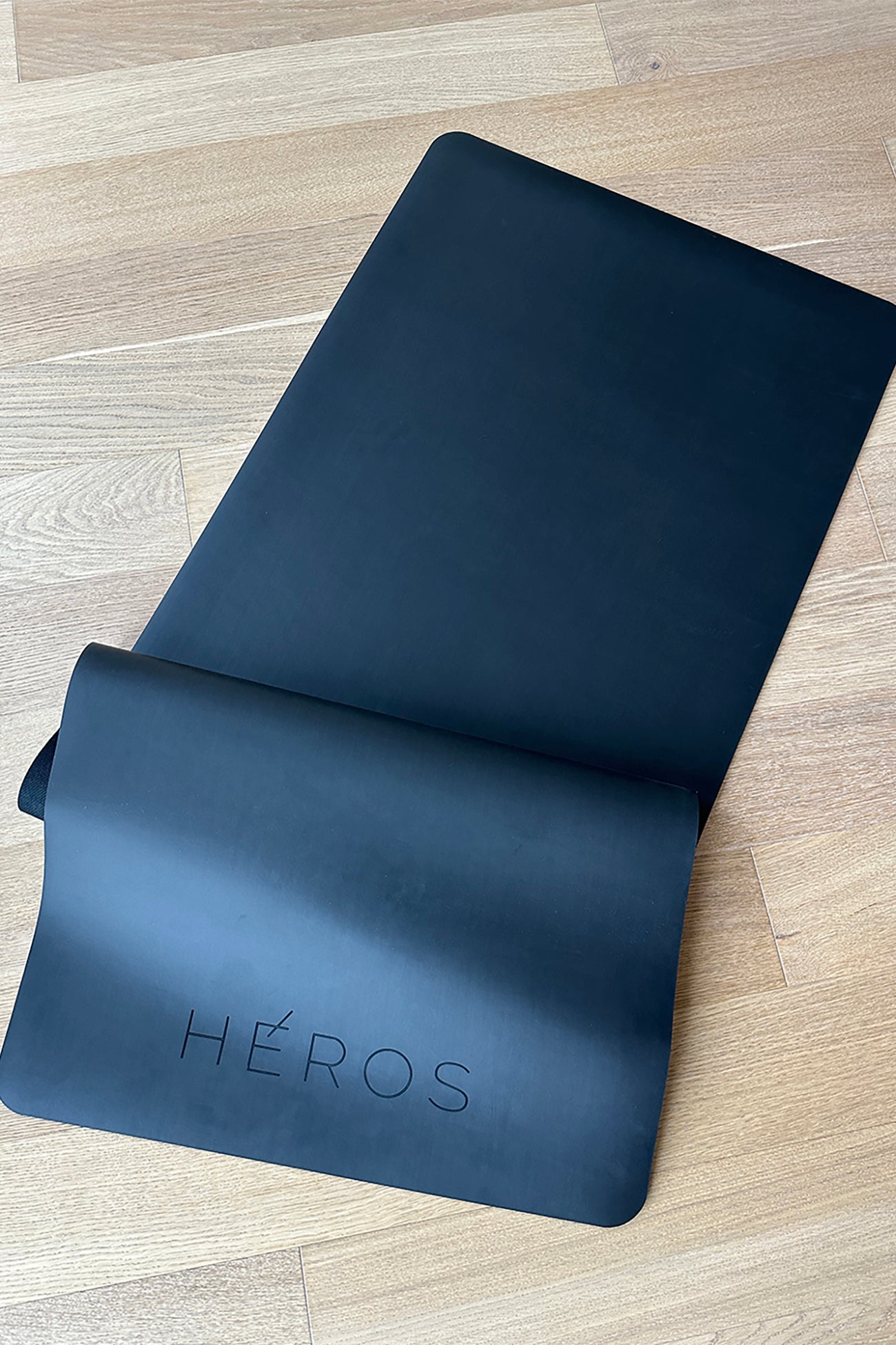 The HÉROS Mat
